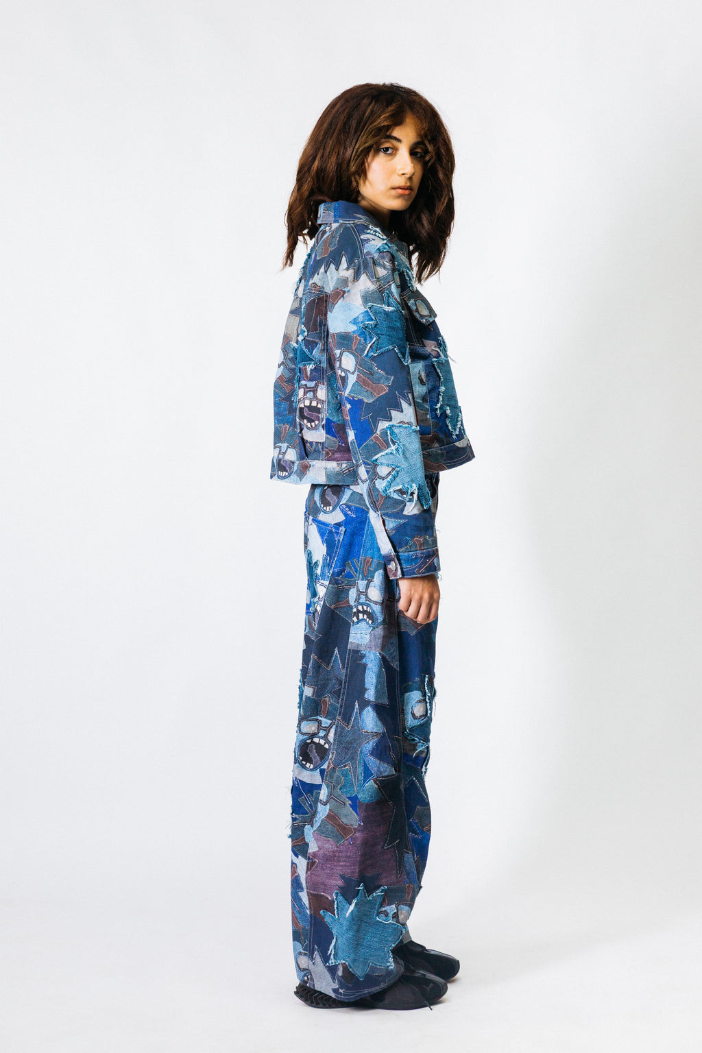 OVERSIZED DENIM JAS MET PATCHWORKPRINT